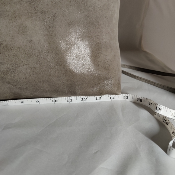 Handbag - Picture 5 of 9